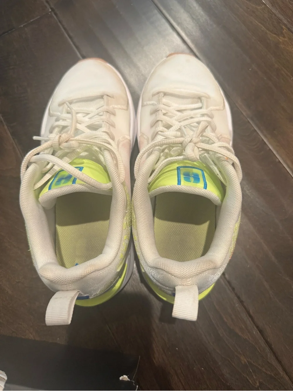 Sabrina 2 SE boys basketball shoes size 6